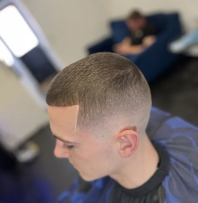 A crop and fade at Scissorworks